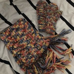 Scarf and gloves